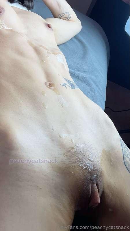 Photos of the abs cumshot!