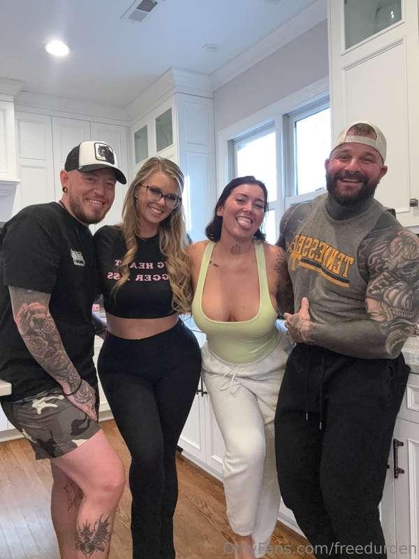 Hanging with our bi besties @drtymaxx13 @nchotwife_vip @love..