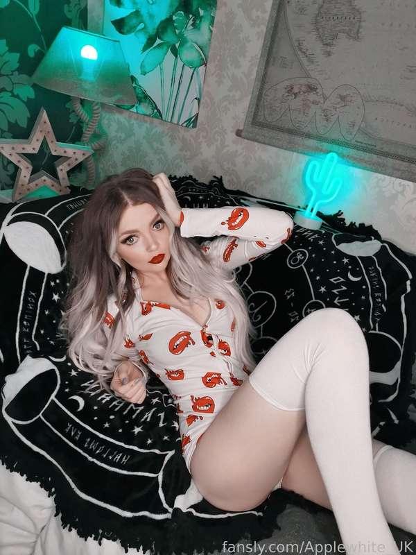 applewhite_uk image #2