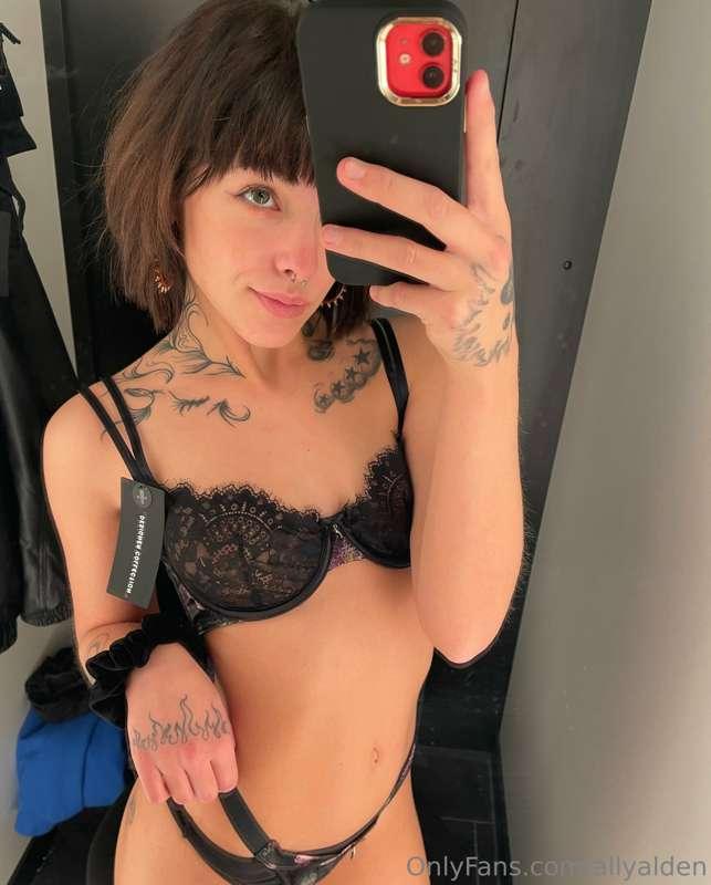 who would have thought that fitting lingeries would be this ..