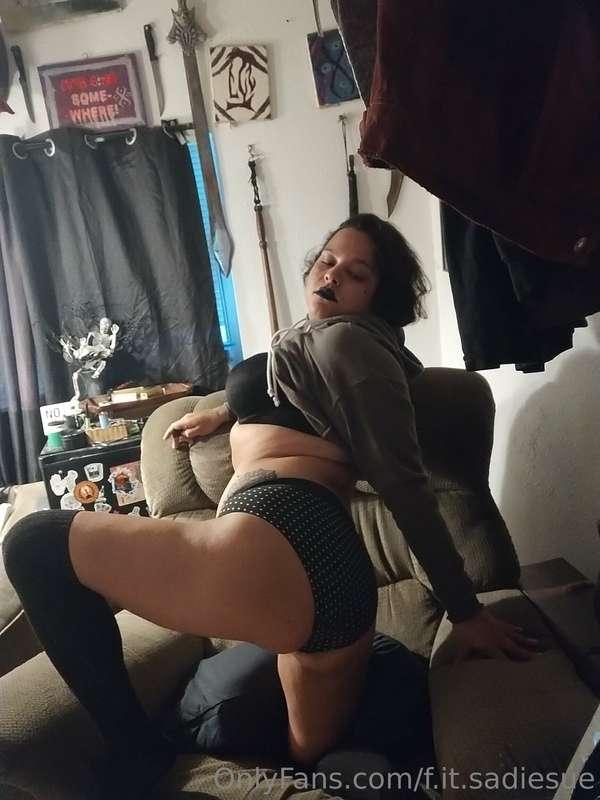 f.it.sadiesue image #3