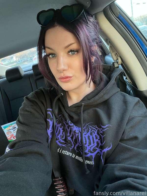 I hope you’re having a good day today 🥰
I have a bad tummy ache but I’m trying to be brave about it 🥺

#fyp #purplehair #goth #altgirl #alternative