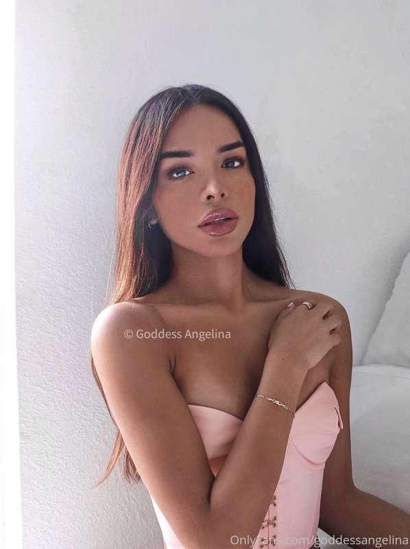 Pink is my color 💗

(Swipe left for a surprise)