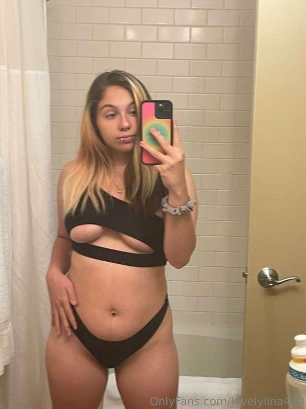 lovelylina420 image #0