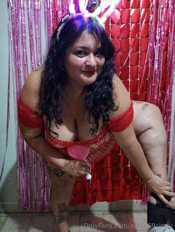 Come celebrate Valentine's Day with me, sweetie 