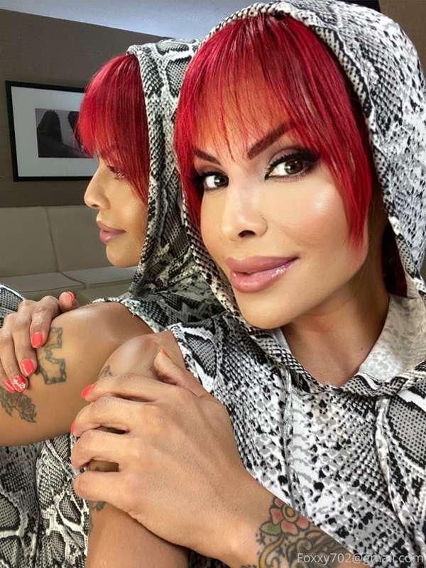 Serpentine Foxxy... I'm 🐍 slithering, slithering, slithering..
