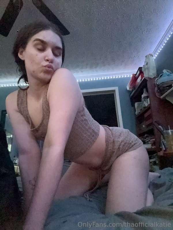 You couldn’t handle me on your best day 💅