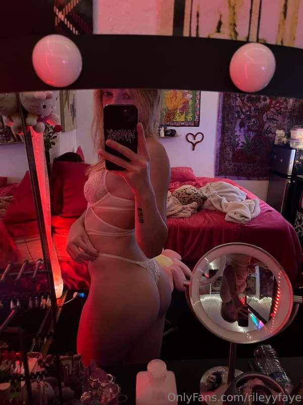 check your dms 😘