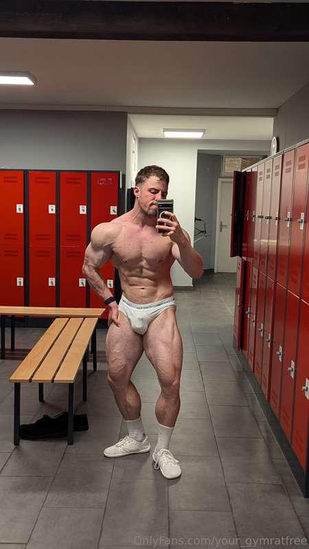 Totally prefer being caged atm over being top... Go subscrib..