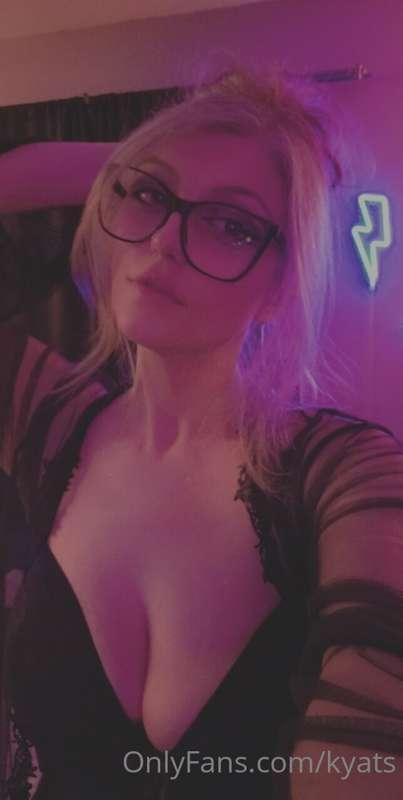 ✌️