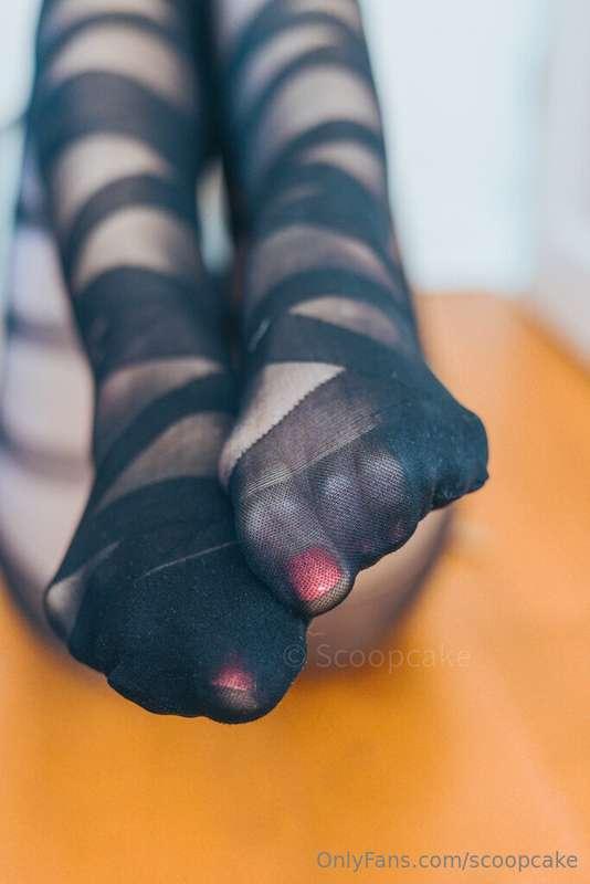 Toes or Soles? 👼