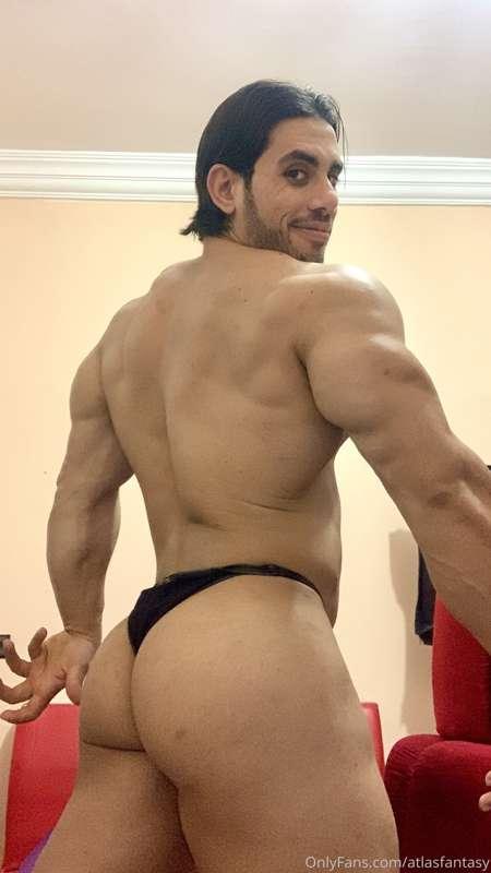 Focusing more to develop a nice butt this days 😋