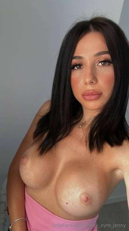 🔥HOT 🔥 @emilysinss WITH A HORNY, CREAMY PUSSY HUNGRY FOR YOU..