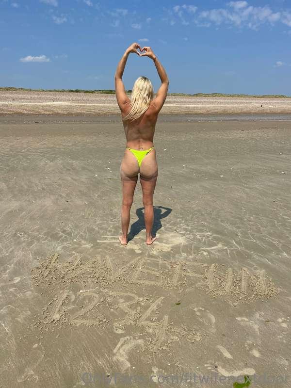 ⚠️FLASH SALE ⚠️on my VIP page 👉@fitnessmom69 dropping loads ..