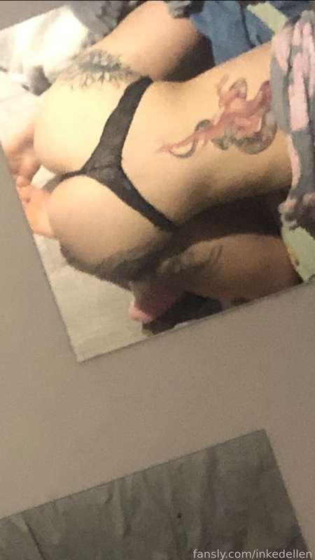 Mmm😋 my first pic with a plug😏