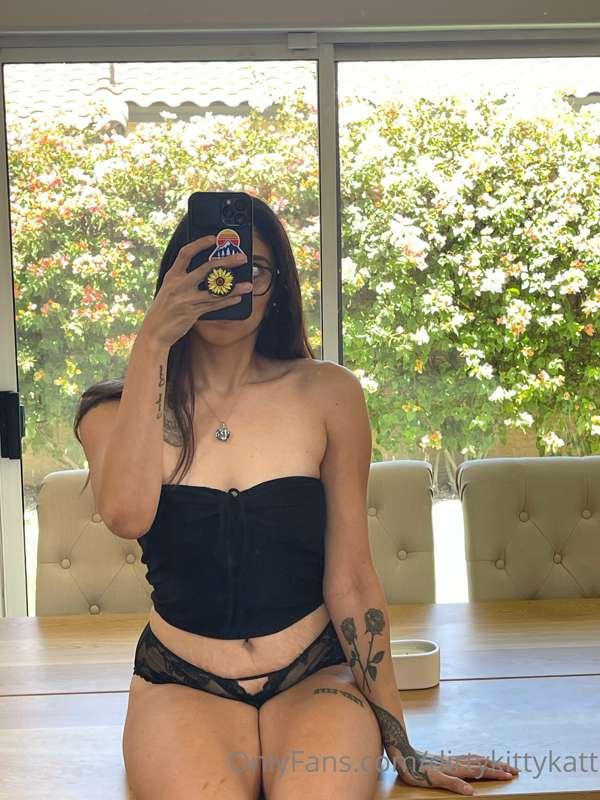 thedirtyvixens image #0