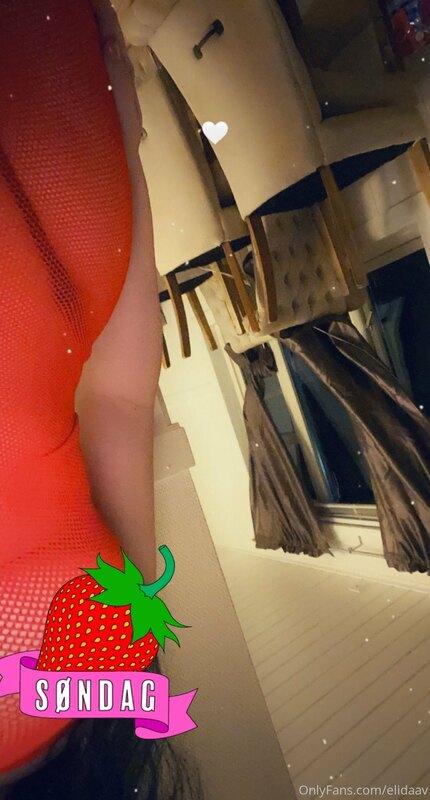 This is the red sex suit? little sneakpeak?????