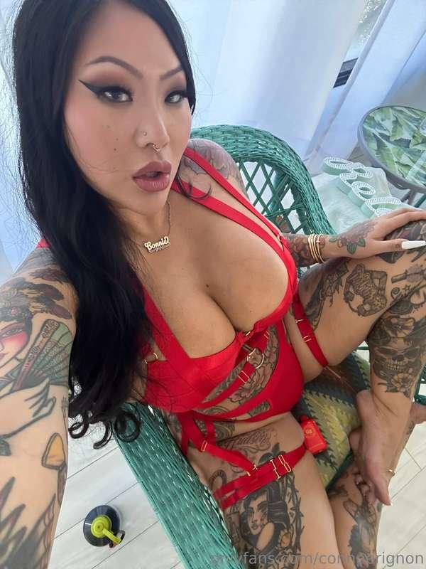 Feeling spicy… must be the outfit 🔥🌶️