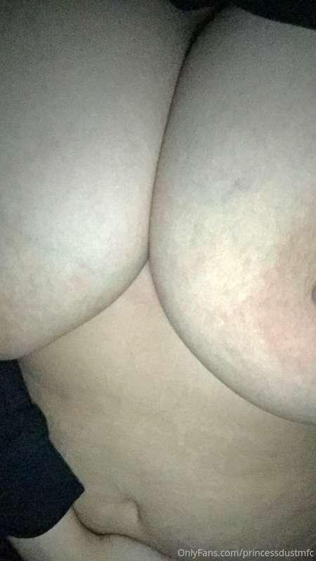 Touch me xoxo