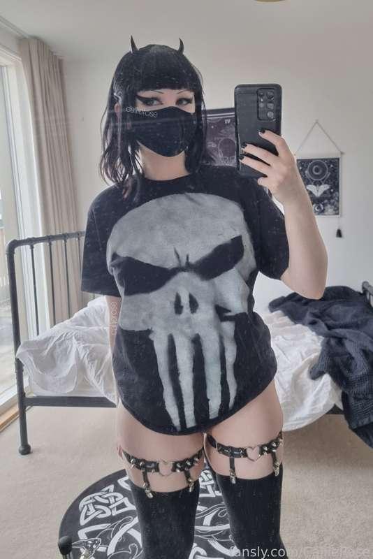 You've been a naughty boy, time to get punished &gt;:-)

☽𖤐☾ #fyp #goth #emo #thepunisher #pale #egirl ☽𖤐☾