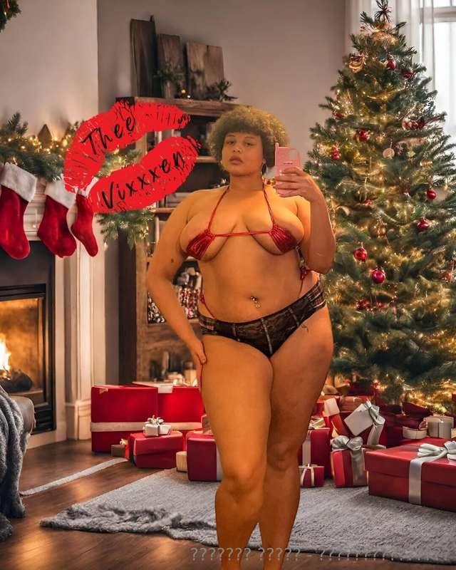 Ho ho ho 👅 visit me at http://thevixxxen.cammodels.com/ for ..