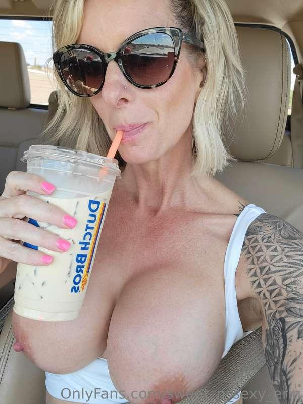 I love my cold brew! Who wants to buy my next one?!🩷🤎🩷