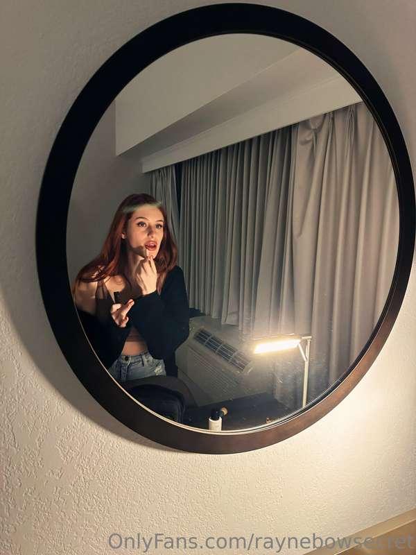 Getting ready for the Valentine’s Day set for tomorrow 🤭