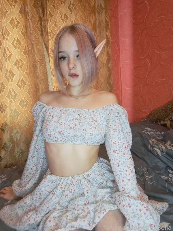 ✨ fansly.com/Sofilone ✨ 
 
Hi 😇  Im Sofi✨  I'm a little angel who dreams of trying something more✨✨✨ @Sofilone✨
 
Will you help me reveal the other side of myself?😈 
 
https://fans.ly/subscriptions/giftcode/NTk2MDI1NzI0Mzk0MDIwODY1OjE6MToyZTI4ZGEzNjk2
 
 
 
#fyp #petite #cute #teen #18 #gfe #egirl #boobes