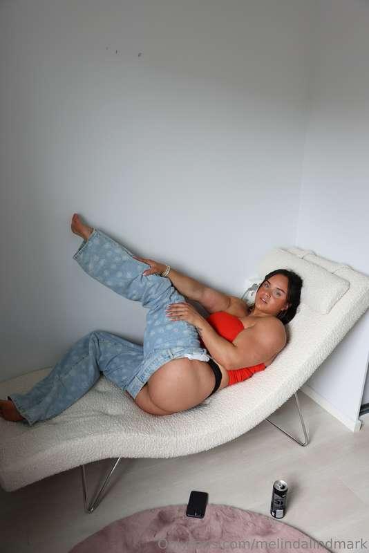 These jeans dont seem to fit👖 should i just toss them and wa..