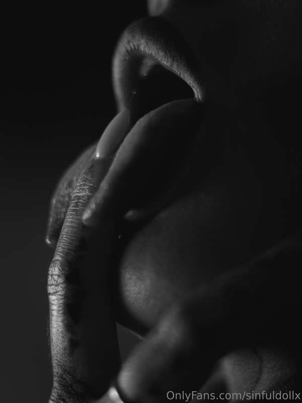 sinfuldollx image #7