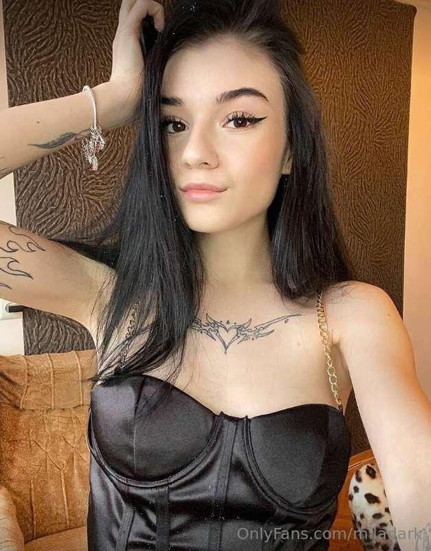 GORGEOUS QUEEN @sashawillson OPEN HER PAGE NOW😍😍😍 YOU HAVE A..