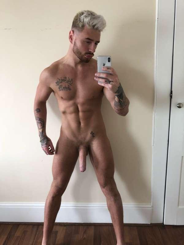 Love being naked when I have a great tan