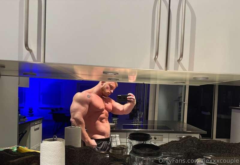 over 2000 videos and pics!! 7$ for 1 Month!! ....50% discoun..