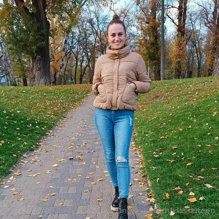 No one and nothing will interfere with the wonderful autumn ..