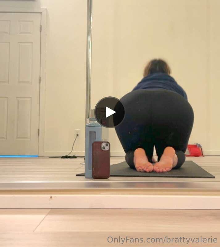Stretching in black leggings showing off my ass and teasing ..