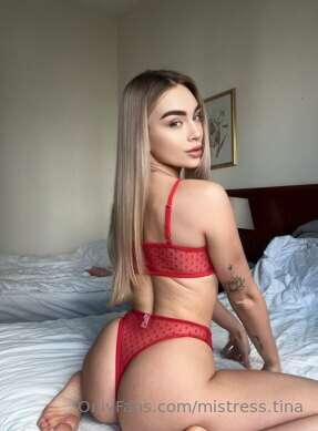 SEXY BAE @chloe_doll IS CRAZY NYMPHOMANIAC🤤 SHE LOVES TO PLA..