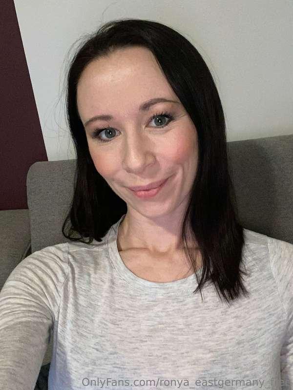 Heute Abend bin ich wieder für euch online 🥰🥰🥰
Freu mich sch..
