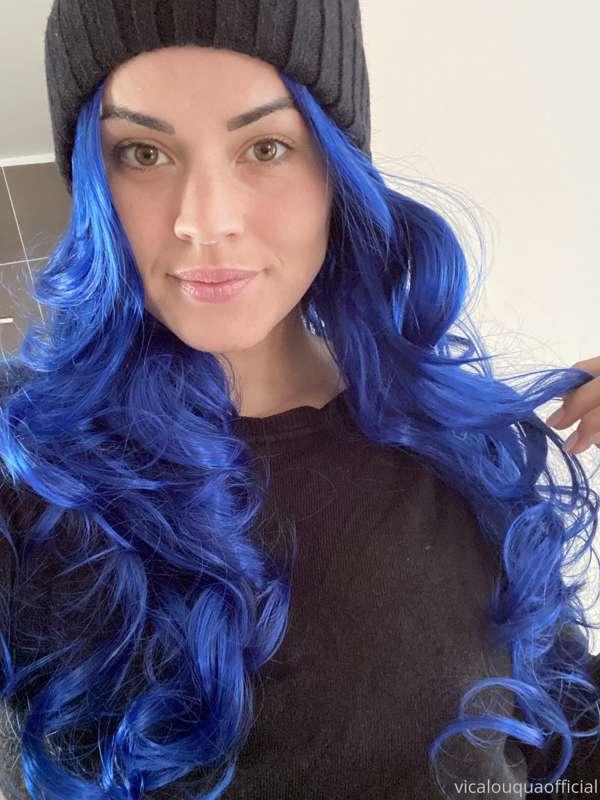 Blue hair, video soon available :))))