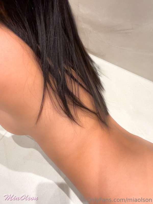 Oh no! I've lost my clothes and can't find them anywhere 🙈Ha..