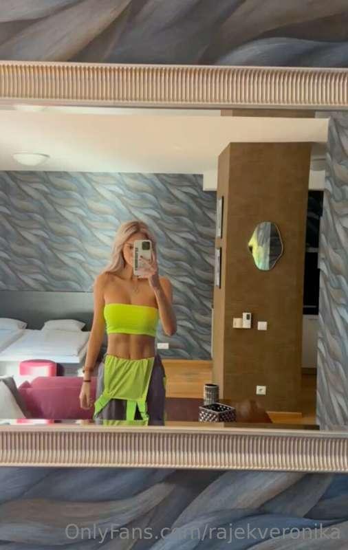 Neon makes me so happy 😋😁