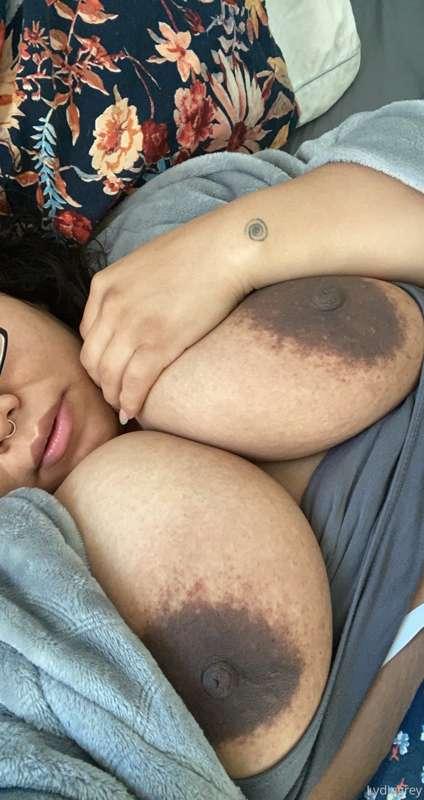 i’ve been so horny lately and last night 4 men tried but sti..