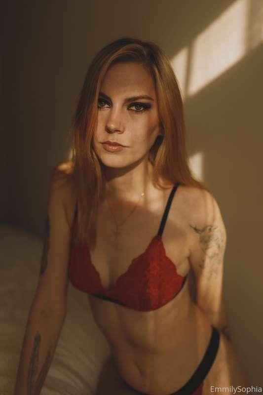 <3