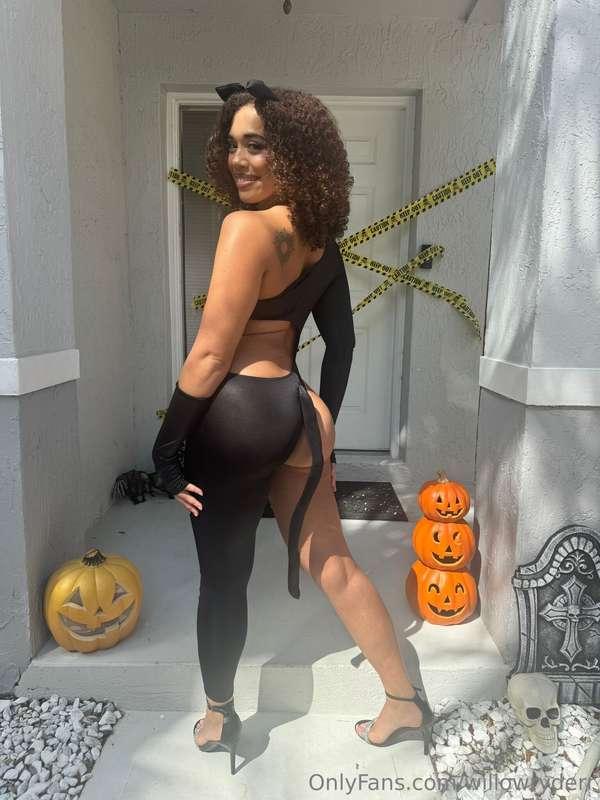 Who wants to get spooky? 😈🥵