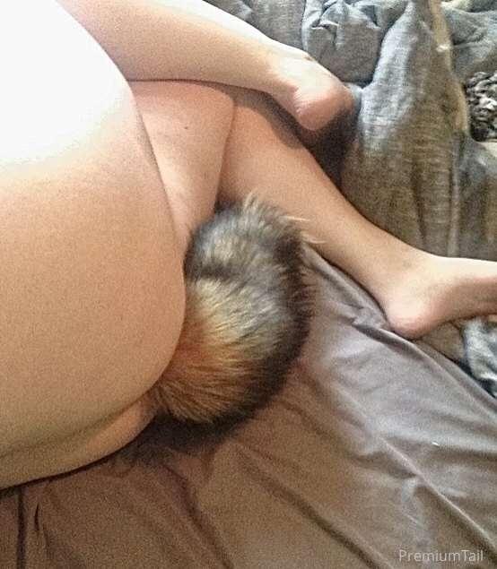 This little Vixen loves to shake her tail 😘