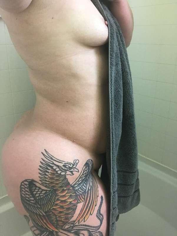 Fresh outta the shower 🚿