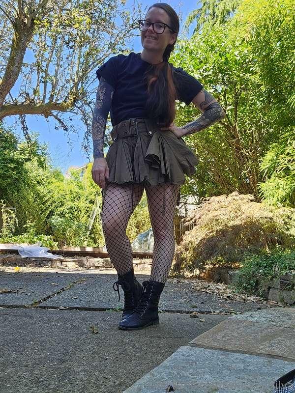 Happy Saturday cuties!