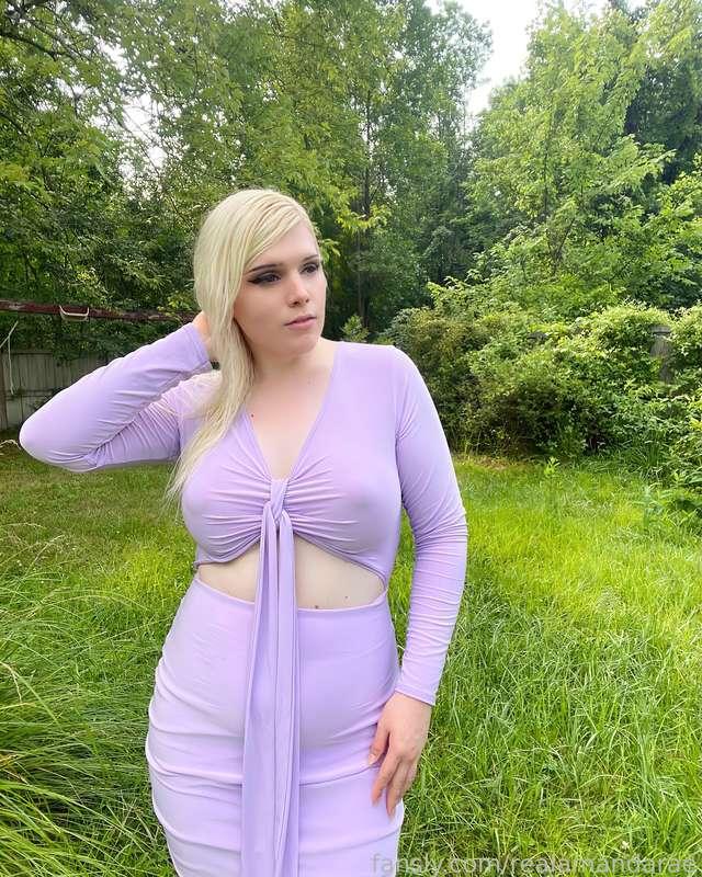 Just a forest fairy gracing your feed 🧚‍♀️

#trans #tgirl #girldick #curvy #thicc