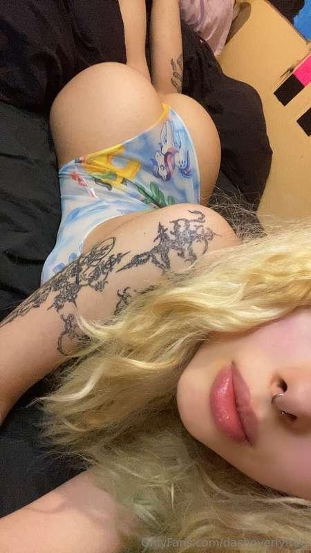 Amor estoy solita y me aburro… por q no jugamos un poquito e..