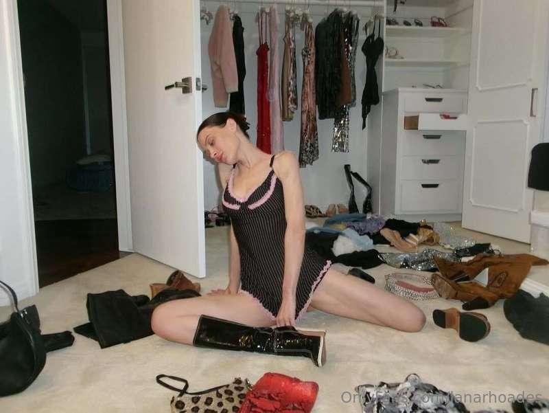 lanarhoades image #0