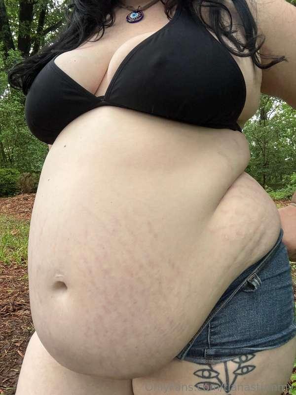 tianastummy image #0